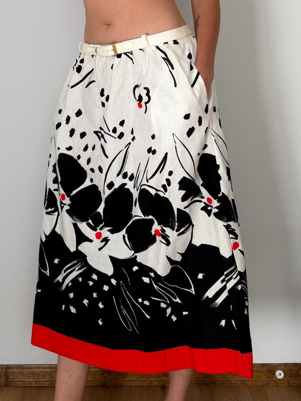 Vintage Tumbleweeds Black & White Floral Midi Skirt with Red Hem